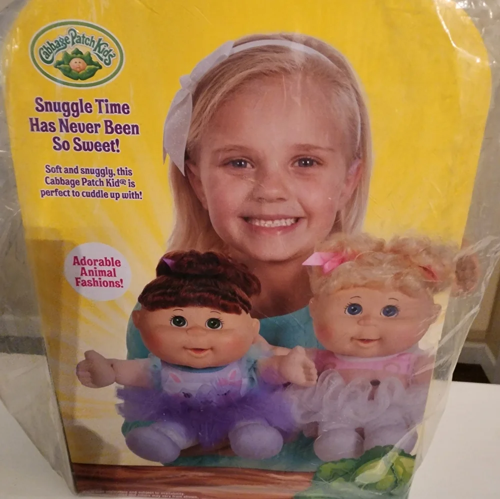 ** 2016 Vintage Sitting Pretty Cabbage Patch Doll Factory Sealed **
